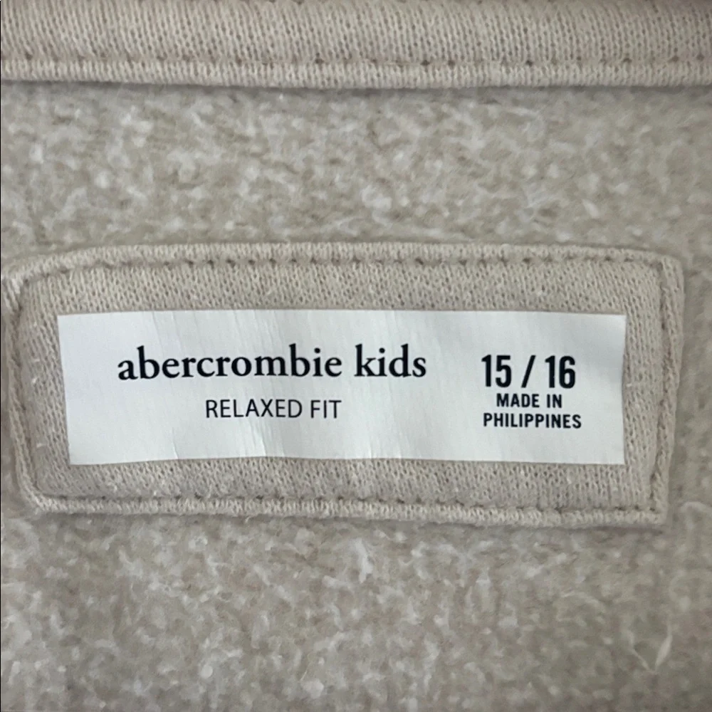 Abercrombie & Fitch Tan Crewneck Pullover Sweatshirt Kids Relaxed Fit Size 15/16
